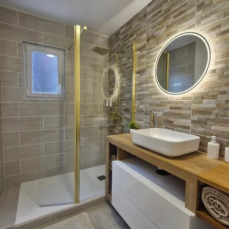 Chill House - Maison 2 - Option Jacuzzi Holiday home Chevannes (Essonne)