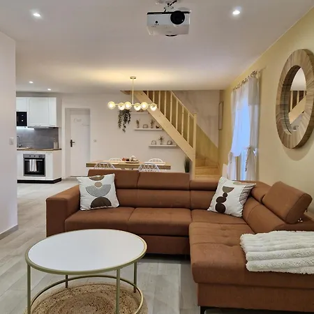 Holiday home Chill House - Maison 2 - Option Jacuzzi *